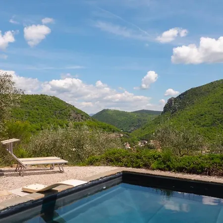 公寓 Relaxing Hillside Family With Pool *